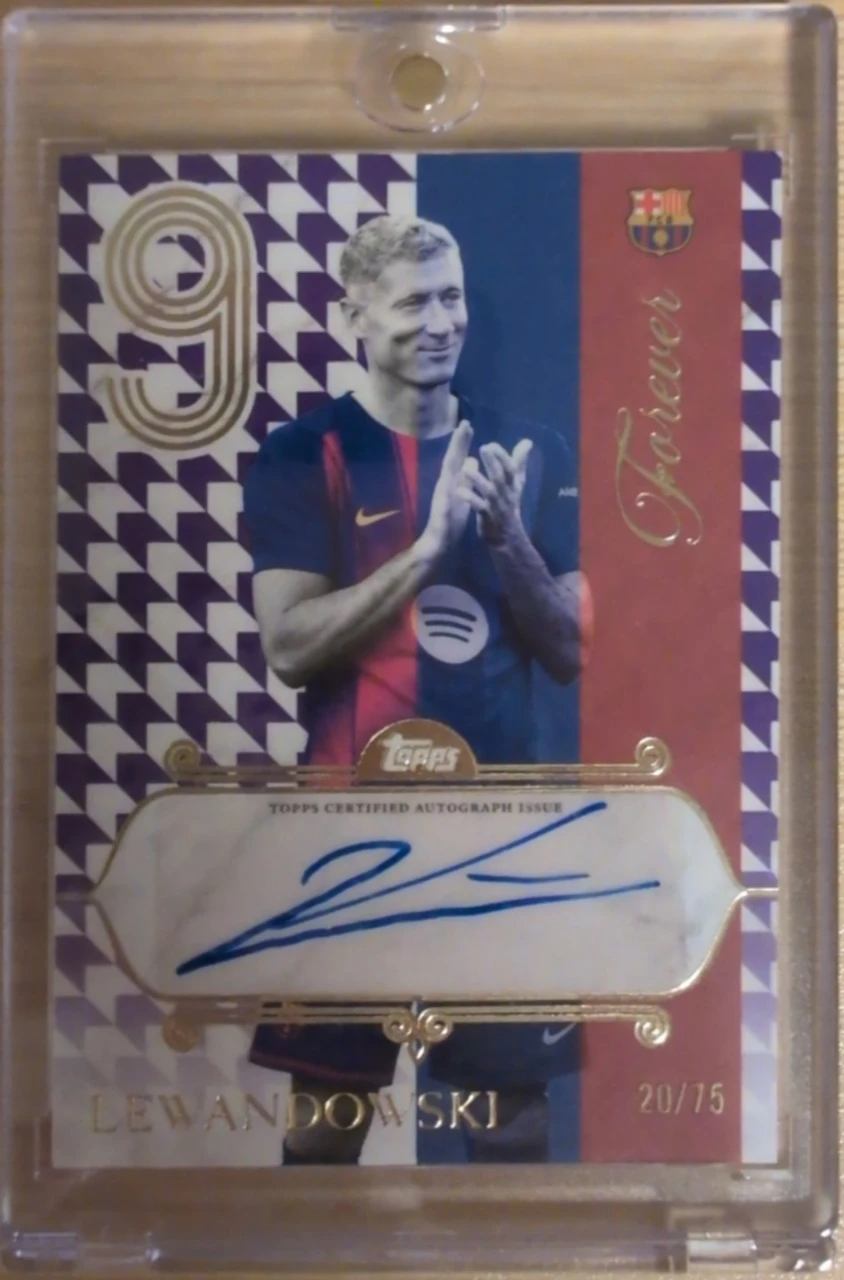 Robert Lewandowski Topps Forever FC Barcelona Autograph