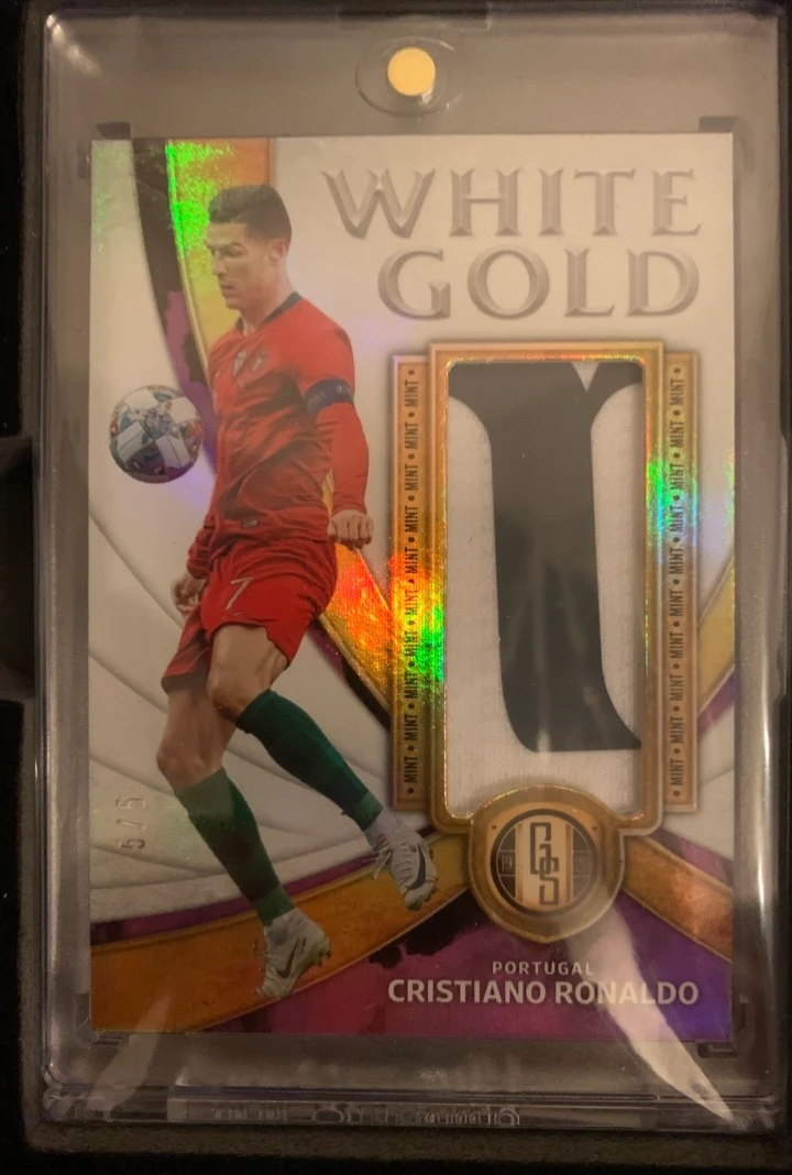 cristiano ronaldo panini gold standard 5/5