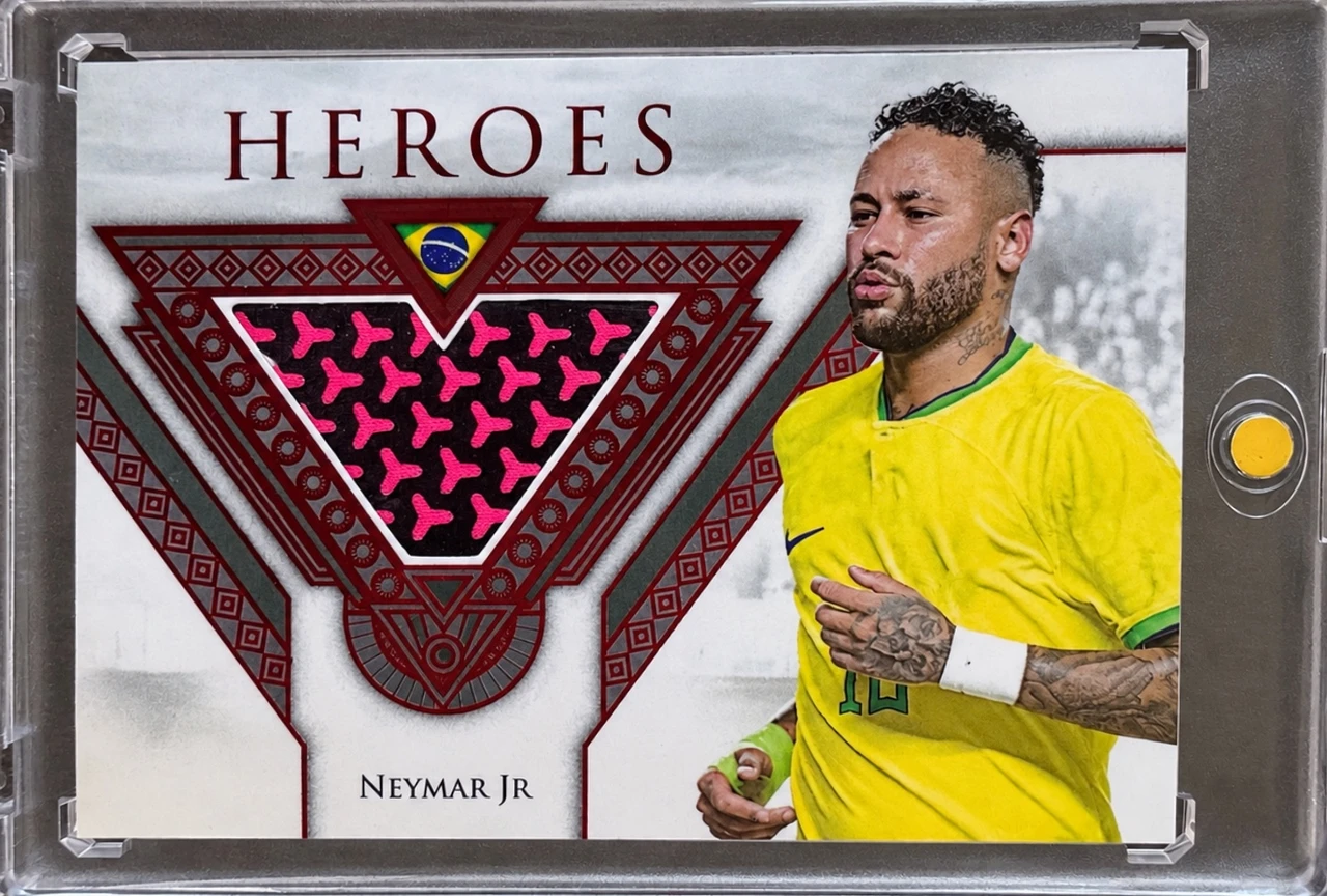 Neymar Jr / Futera Unique / Heroes / Memorabilia / 02/05 / HR25
