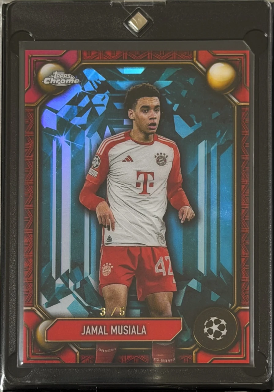2023-24 Topps Chrome UCC Jadeite Emerald Case Hit Red Refractor Jamal Musiala  /5