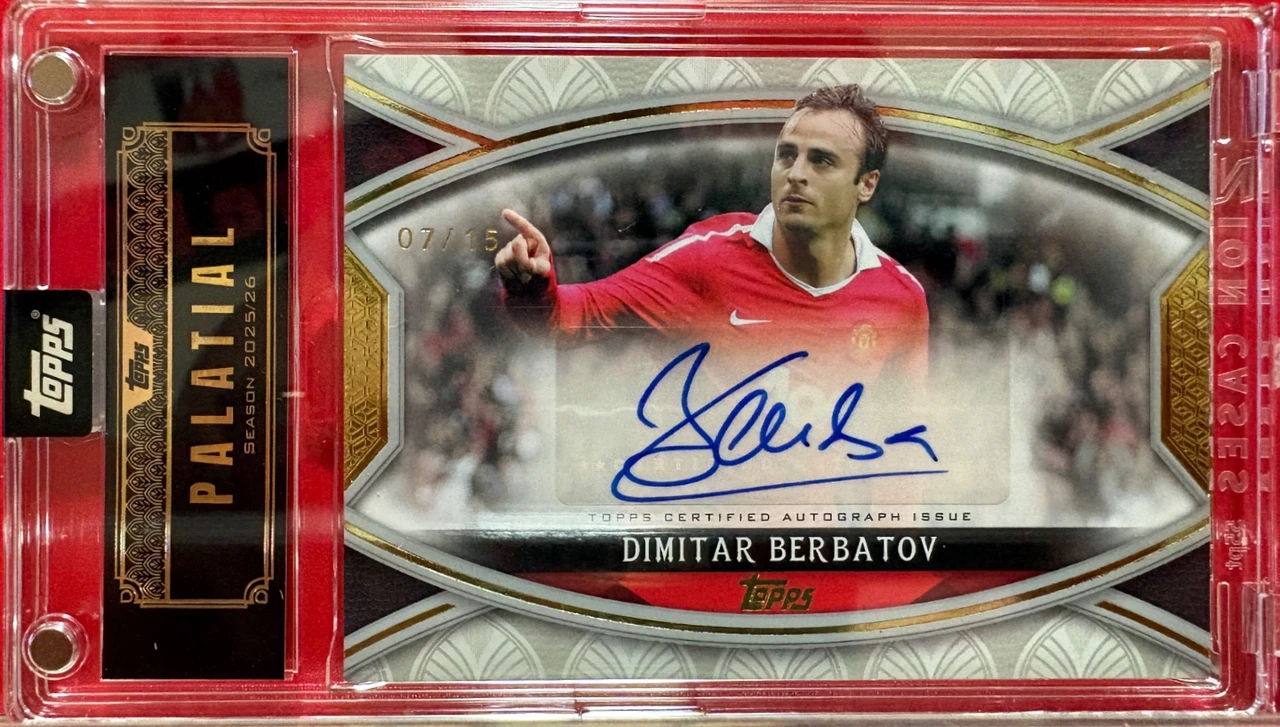 2025/26 Topps Palatial Dimitar Berbatov Stretford End Ovation Autograph /15
