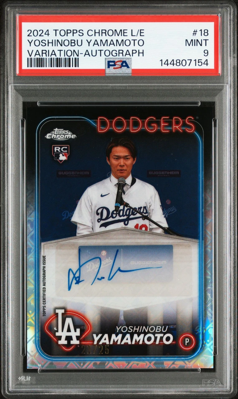 2024 Topps Chrome Yoshinobu Yamamoto Autograph