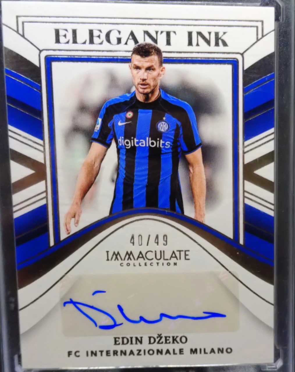 2023-24 Panini Immaculate Collection Elegant Ink Edin Džeko