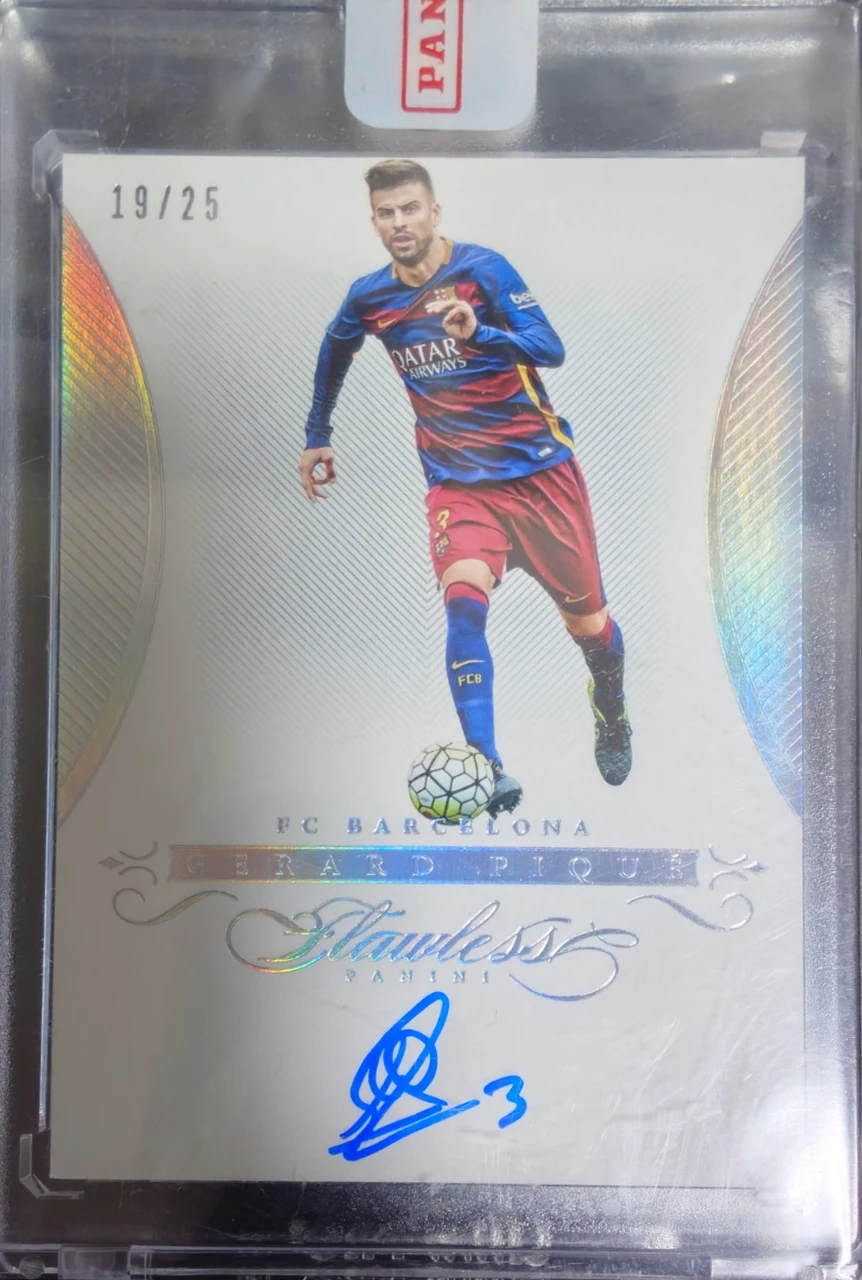 2016 Panini Flawless Gerard Piqué Autograph 19/25