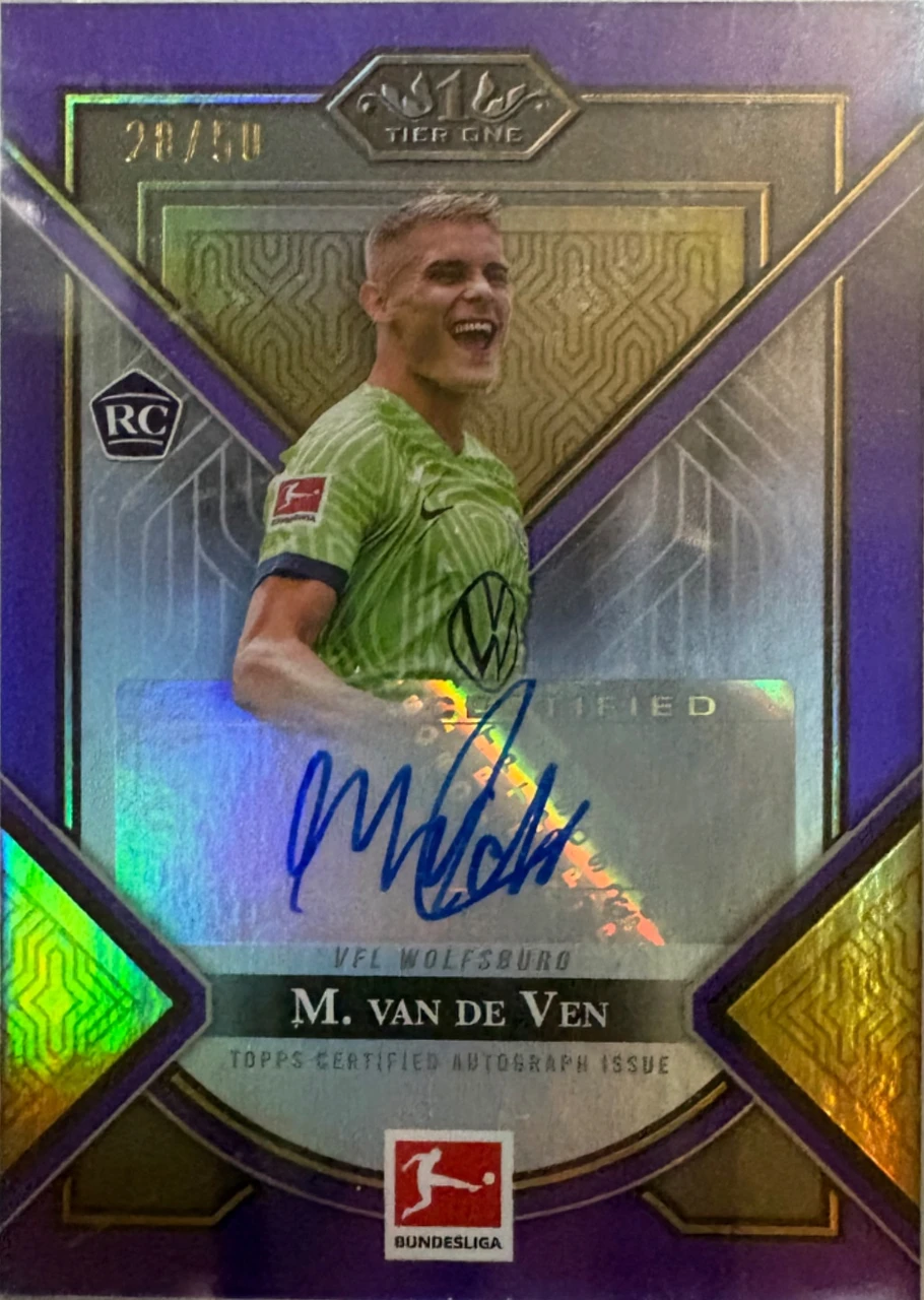 2022/23 Topps Tier One Micky van de Ven Autograph