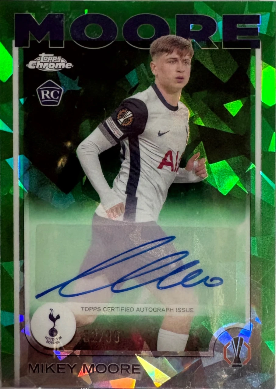 2024-25 Topps Chrome Mikey Moore Green Refractor Autograph