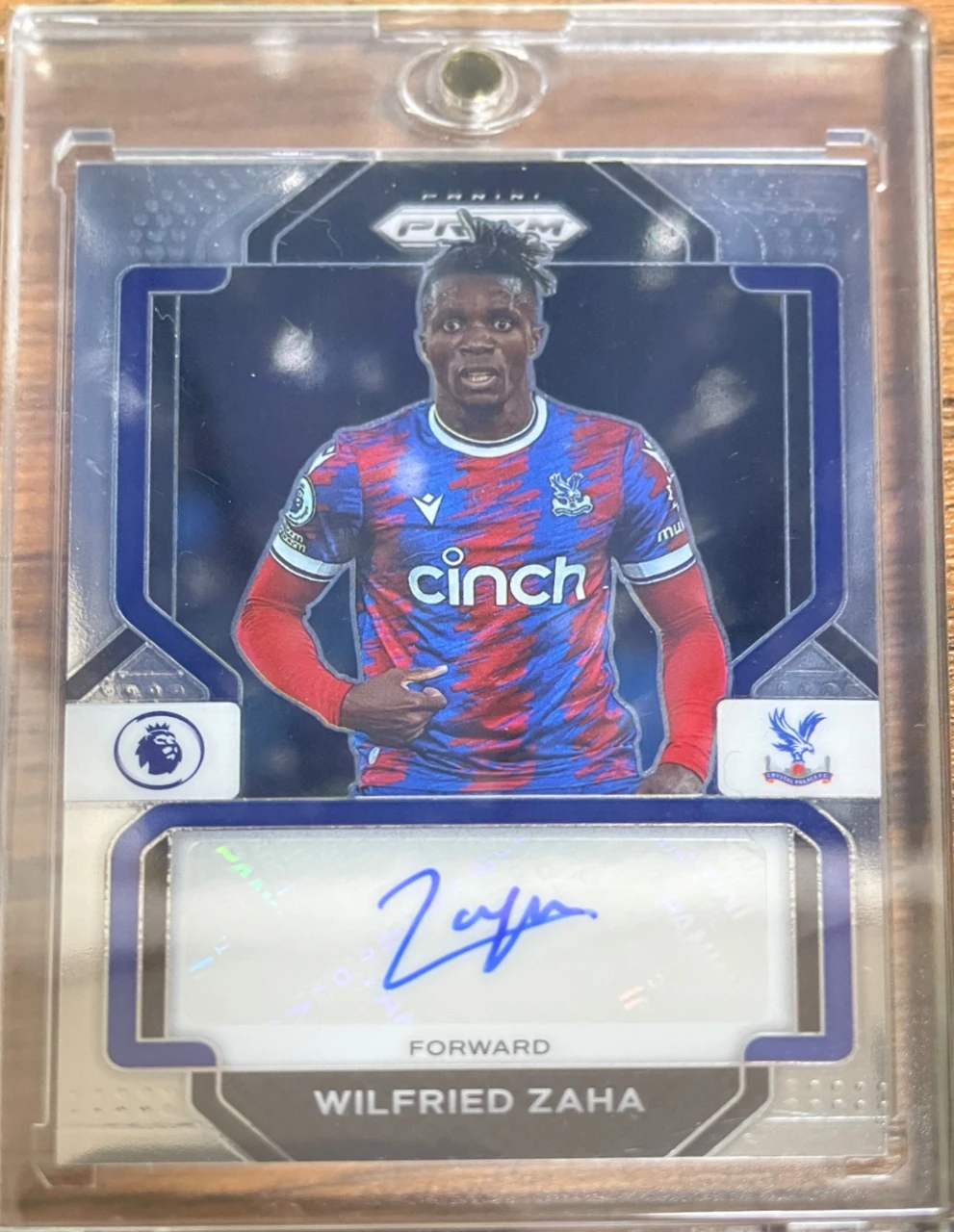 2022-23 Panini Prizm Premier League Signatures Silver Prizm Wilfried Zaha